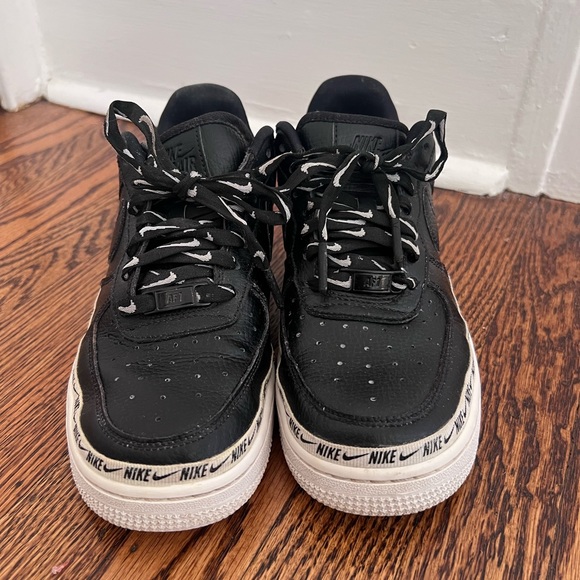 Nike AF1 Limited Edition - Picture 3 of 9